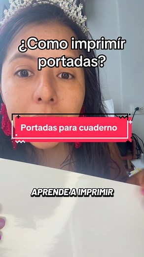 Aprende a imprimir portadas para cuadernos en papel fotográfico adhesivo transparente. Configuración: papel normal y resolución alta. Editable $8.000 #Crispiras #CrispirasCali #PapeleríaCreativa #PortadasDeCuaderno