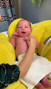 Baby’s First Bath ❤️ | CookingwithSammy