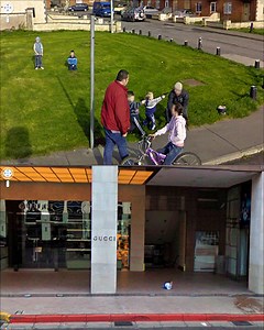 100 Strange Things You Shouldn't See On Google Street View