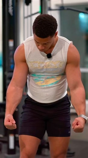 Trevor Bell on Instagram: "My 3 Favorite Bicep Workouts 🔥👇🏽(Save This!) . 1. Cable Drag Curls 2. Incline Dumbbell Curls 3. Standing Dumbbell Hammer Curls 👇🏽 Comment “Fat Loss” if you ready to build muscle and lose 10 to 15 lbs of stubborn fat! 💪🏽"