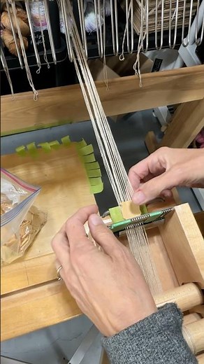 The tape technique every weaver needs to know #weaversoftiktok #textilecrafts #tutorial