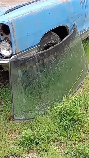 WE GOT THE MASTER MECHANIC RYAN BEAMER MY REMOVING 66 Pontiac Bonneville DASH