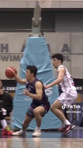 パスの魔術師森井健太のノールックパス