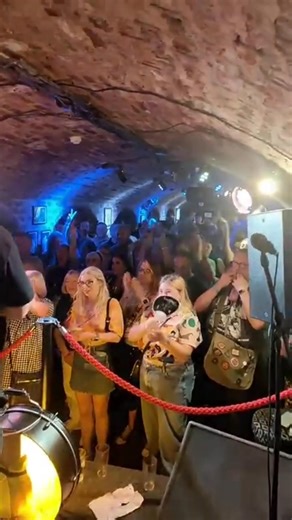 8.9K views · 220 reactions | ⚡⚡⚡⚡ E L V I S M E D L E Y ⚡⚡⚡⚡ Cavern Club Liverpool Hi everyone. Here's a little live Elvis medley with a guitar string snap at the end . But the show must go on 藍 ❤️ #elvis #livemusic #cavernclub #loganpaulmurphy #liverpool | Logan Paul Murphy Music | Facebook