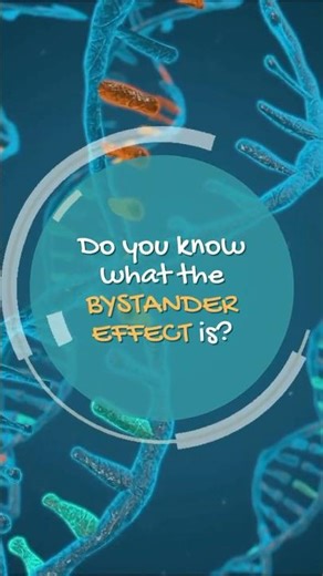 💡 BYSTANDER EFFECT Explained in 10 seconds🔬 - Psychology -