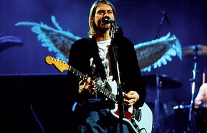 Fender Mustang Guitar Review: Features, Pros And Cons