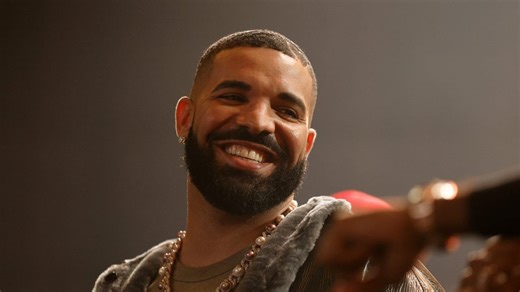 Drake Denies Getting His Abs Done, Jokes About “BBL Drizzy” Nickname