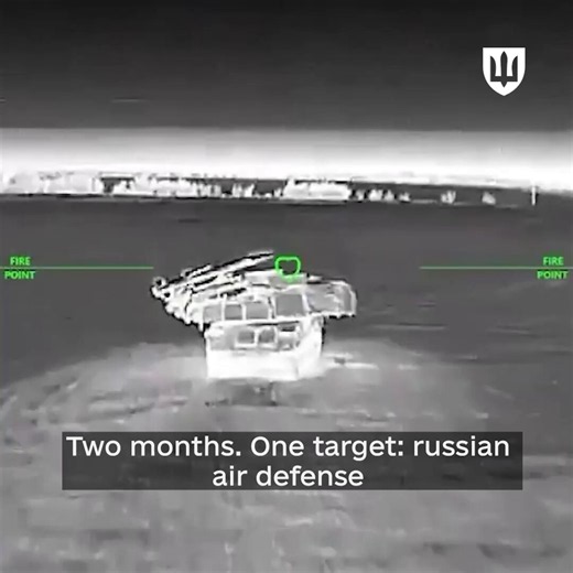 最近のウクライナ軍は中距離ドローン攻撃を活発化させている。光ファイバー有線よりも射程が長くできるスターリンクによる遠隔操作。