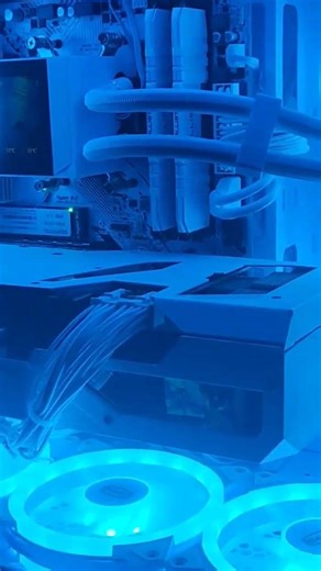 ALL WHITE PC BUILD, centered around a custom white #rtx3080 #buildpc #budgetpc