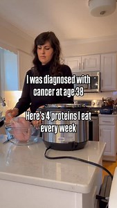 4 proteins I eat every single week as a cancer survivor, and 4 that I avoid now. My goal is simple these days: lower inflammation, support detox pathways, and fuel my body with the cleanest sources of protein possible. 🫶🏼 ✔️ What I do eat weekly: • Pasture-raised chicken from the farmers market — gentle on digestion easy to cook • Grass-fed/grass-finished beef — rich in iron healthy fats (we pick up our half cow in February!) • Pasture-raised chicken eggs from the farmers market — nature’s per