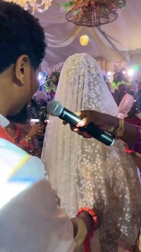 9.3K views · 32 reactions | This is the part of the tradition where the bride doesn’t smile till she’s satisfied with the amount of money dropped by the groom and his family. Live Coverage: @riversbrides Via @tailorcataloguepage | Traditional Wedding NG | Facebook