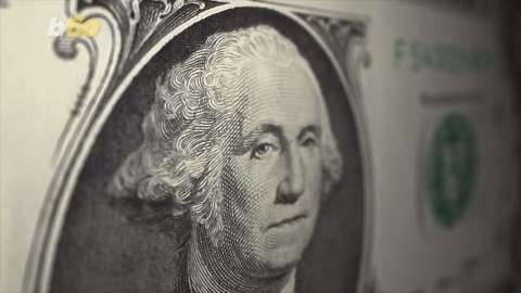 What Your Restaurant Server Is Secretly Observing While You Dine Out