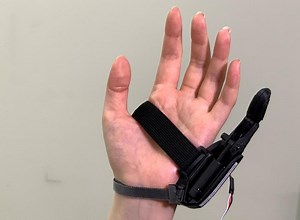 Scientists develop robotic 'sixth finger'