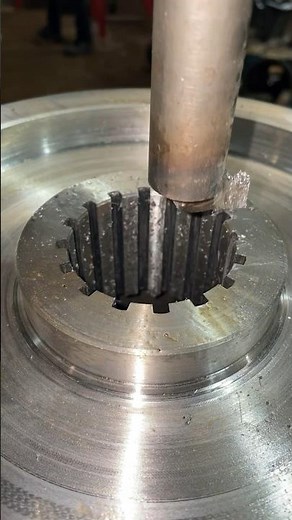 Internal Spline Cutting On Slotter Machine #viral #machine #gearcutting #gearbox