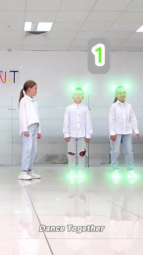 Shuffle Battle: Who is the Best Dancer? TUZELITY SHUFFLE