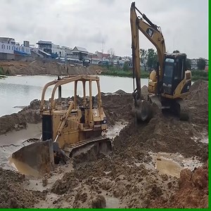 13K views · 66 reactions | Bulldozer Stuck In Deep Mud Recovery #heavyequipment #Bulldozer | Survival skills | Facebook