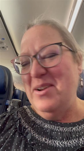 79 reactions · 20 comments | Delayed on the plane for maintenance. Will we make it to DC today? #houstontx #Delays #airport | Mechelle Morgan Flowers | Facebook