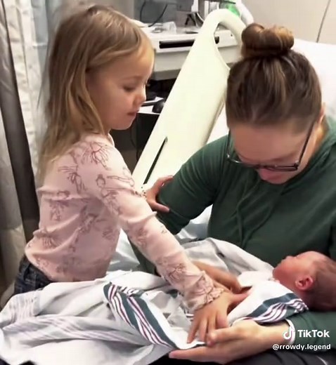 Ronda Rousey Welcomes Second Daughter Liko'ula Pā’ūomahinakaipiha