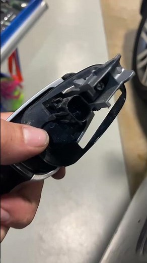 How to remove 4Runner front door handles