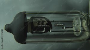 filament in automotive halogen bulb