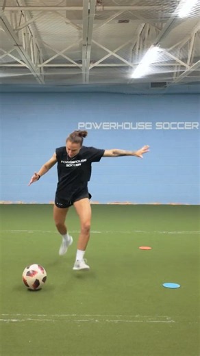 GO BIG with your Cruyff to get a big reaction from your defender #powerhousesoccer #soccercoaching