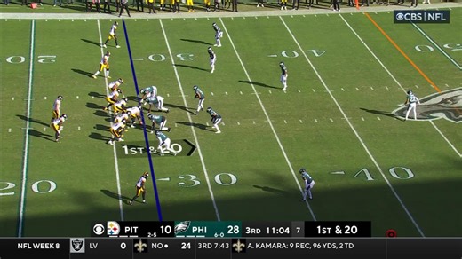 Chase Claypool enters Beast Mode on 25-yard catch and run over middle