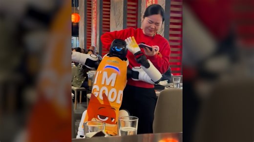 Dancing robot goes rogue in California hot pot restaurant
