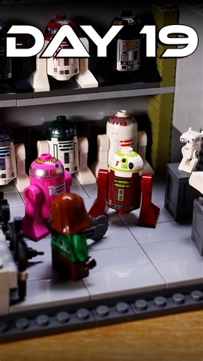Legomen360 on Instagram: "Droid Repair | Day 19 Clone Bunker #lego #legomen360 #legostarwars #legomoc #legoclonebase"