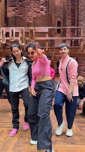 Jisel Soleil Ayon 🐼 on Instagram: "Hamilton X Stray Kids Do we think the Stray Kids are Hamilton fans? I’m slowly but surely turning the broadway Hamilton company into Stays! #do_it #straykids #stay #hamiltonmusical #broadway Stellar camera work by @johanna.moise"