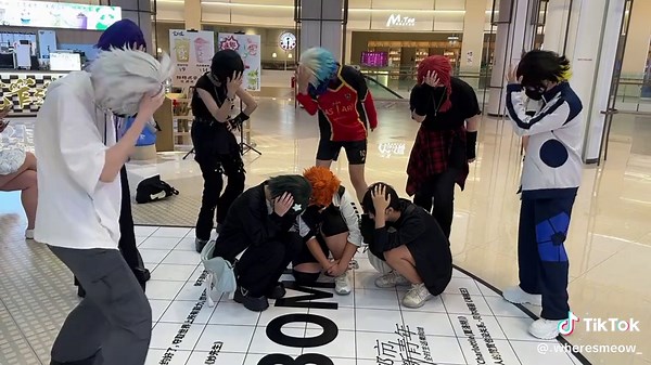 Cosplay Anime: Blue Lock vs Haikyuu!! Anime Comparison