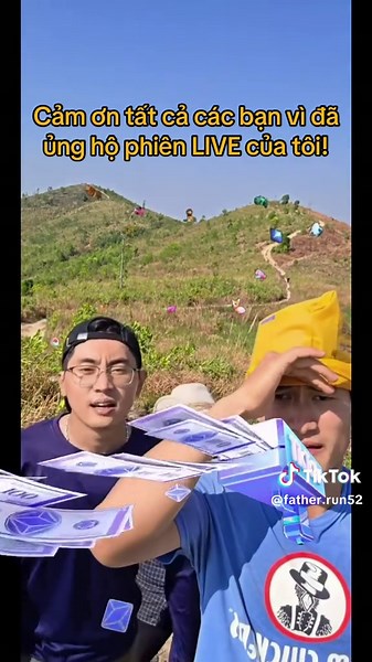 Vô cùng cảm ơn những người tặng quà nhiều nhất này! Cảm ơn các bạn vì đã ủng hộ phiên LIVE của tôi!@쁠리_jessica @My Heart❤️ @3/22🎂🆅🅸🆅🅸❤️◡❤️ #tiktoklive #livehighlights #leonthekitten #Leon #livegift