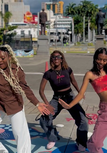 🦋“JESUS LOVES YOUUUUU🫵🤍 #pweacyyrrrrgooochiiie #fypシ゚viral @💫🦋 MONICA 🦋💫 @Timetisse__danseuse💃 🎥: @Princess💕 DC: @🦋Riayung🦋 #dancefypシ #zimfyp #christiantiktok