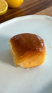 These Hawaiian Roll Creme Brulee Donuts scream spring—it's crunchy, doughy, creamy, and lemony all at once—plus it only requires a handful of ingredients! Is Nicole some kind of sorcerer? Watch and see how she pulls it off 🪄 Get the recipe in the comments ⬇️ | Allrecipes