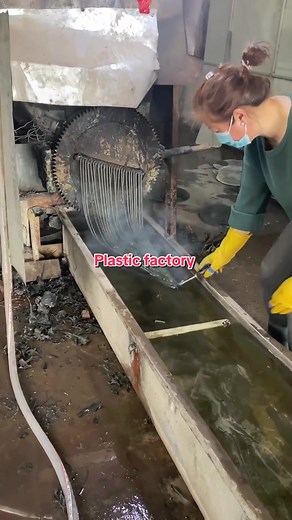 Hi bro we are plastic pellets factory 👏👏road to 1k#plastic #plasticpellets #learnontiktok #factorywork #factory #sourcing