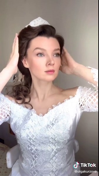 Anastasia's Hairstyle. P.S. Kokoshnik made by me) #vintageaesthetic #edwarian #anastasia #anastasiaromanovcosplay