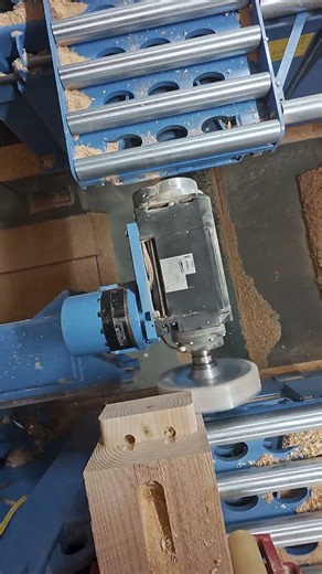 Hundegger K2i 1300 in action