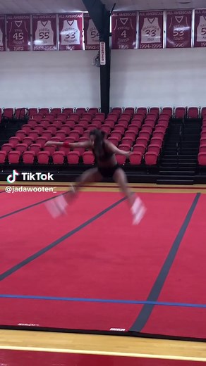 Mastering the Standing Full Cheer Technique