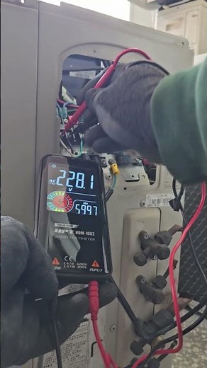 멀티 테스트기로 에어컨 실외기 전압 측정 #에어컨수리