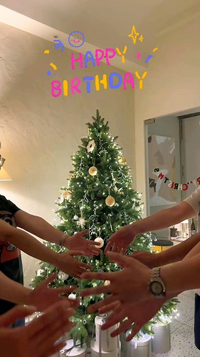 Chúc mừng sinh nhật chúng ta Phạm Lê Duy Huynh Cong Nhat Nam tháng 11 rực rỡ nào 😂😂 #DrChuot | Hoàng Quốc Tưởng