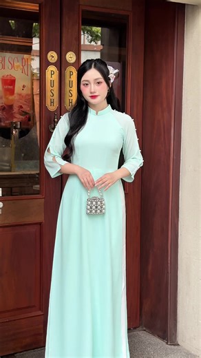 Pastel Blue Vietnamese Ao Dai for Bridesmaids – Elegant Wedding Dress for Modern Vietnamese Weddings in the US. Made for Vietnamese-American brides #VietnameseWedding #AoDaiForBridesmaids #ModernAoDai #BridesmaidDress #VietnameseBride #AoDaiUSA #WeddingFashion #AsianWeddingStyle #TikTokMadeMeBuyIt #VietnameseCulture