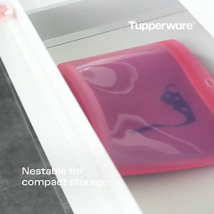 🌿🎒 Store everything and anything with our Ultimate Stand-Up Silicone Bags! These eco-savvy essentials are perfect for life on the go, offering versatility from the kitchen to the great outdoors. Store, cook, freeze, and organise with confidence, thanks to their durable and long-lasting design. Transition seamlessly from fridge to freezer, to cooking or hiking, all without compromising your style. Grab yours now and save 25% off until June 3rd! 🌍✨ #TupperwareAustralia #AdventureReady #Sustaina