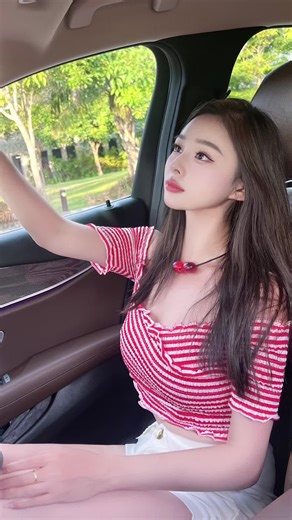 #从来不会拍照我教你呀 #摄影创作 #摄影作品 tune life tothe channel you love in the car and on every jiourney towards freedom #跟你闺蜜出门打卡了吗