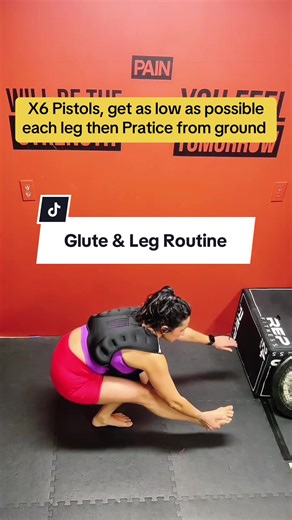 I’m 41, my biggest flex is my mobility and functional strength🚨 Age in reverse! Here’s my fav glutes and legs for strength, functionality and mobility training! What’s your favorite movements and or struggle now in your 40’s? #fitmomsofTikTok #fitover40 #legday #flexibility #bulgariansplitsquat