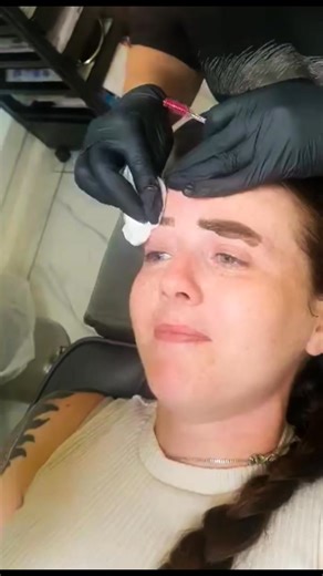 One of my favourite reveals 😍😍😍😍 Sometimes you dont realise how much of a difference you make to someone's life... My lovely client had suffered from cancer ♋️ She lost alot of her brows hairs and was so self conscious.... To say that we had one happy client was an understatement.. Tears of joy.... Excuse my excited , squeaky voice 🫣 #microblading #pmubrows #eyebrowsonfleek #microshading #browsonpoint #BrowsOnFleek #ombrebrows #microbladingeyebrows #Cancer #cancersupport #survivor #happy #c