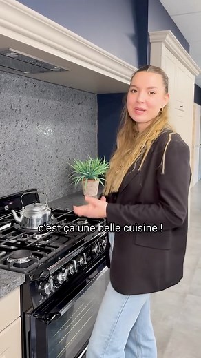 Bienvenue dans les coulisses de Pyrotech Marbrerie 懶 Ici, la pierre prend vie entre les mains de nos artisans. Chaque détail compte, chaque projet est unique.  De la découpe au polissage, on vous montre comment naît un chef-d’œuvre. | Pyrotech - Salles de bain, Sanitaire, Chauffage, Cuisines & Marbrerie | Facebook