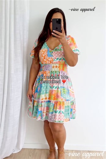 The Juniper Skies Dress is an effortless throw-on that’s a little bit boho yet totally wearable. Elastic rouching around the waist, and the sleeves are fluttery and nice. The length is good - sits above the knee without being too short. The dress itself is lovely and flowy, and it feels nice on x x Shop HERE: vineapparel.com/products/juniper-skies-dress-patchwork-floral Ash wears a 14 and is 170cm x | Vine Apparel