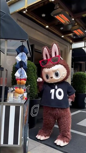 📸⚡️LABUBU at New York City! Have you seen her yet?