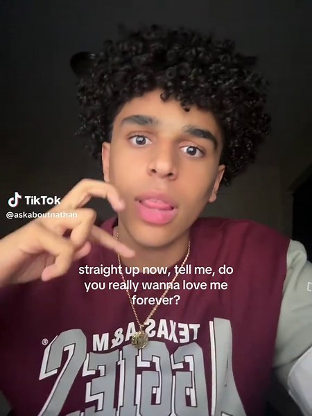 NATHAN (@askaboutnathan)’s video of song with lyrics