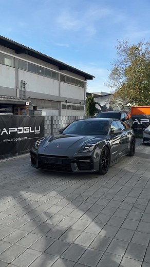 Luxury Porsche Panamera GTS in Arktikgrey