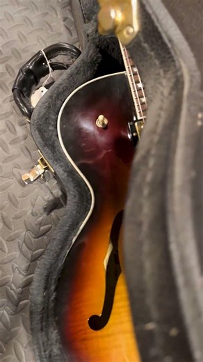 Gibson's Newest Guitar is Absolutely INSANE